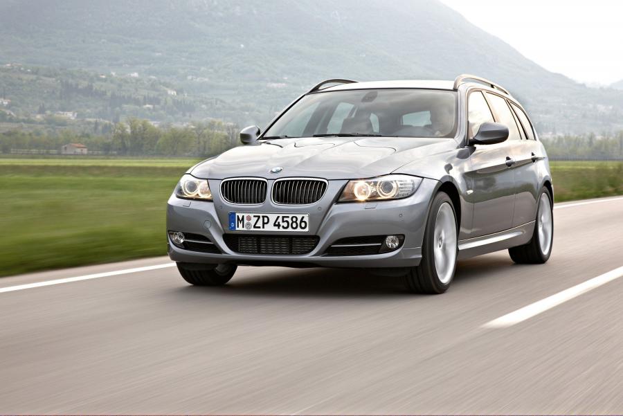  BMW 3-Series 2009 года  (фото 104 из 116)